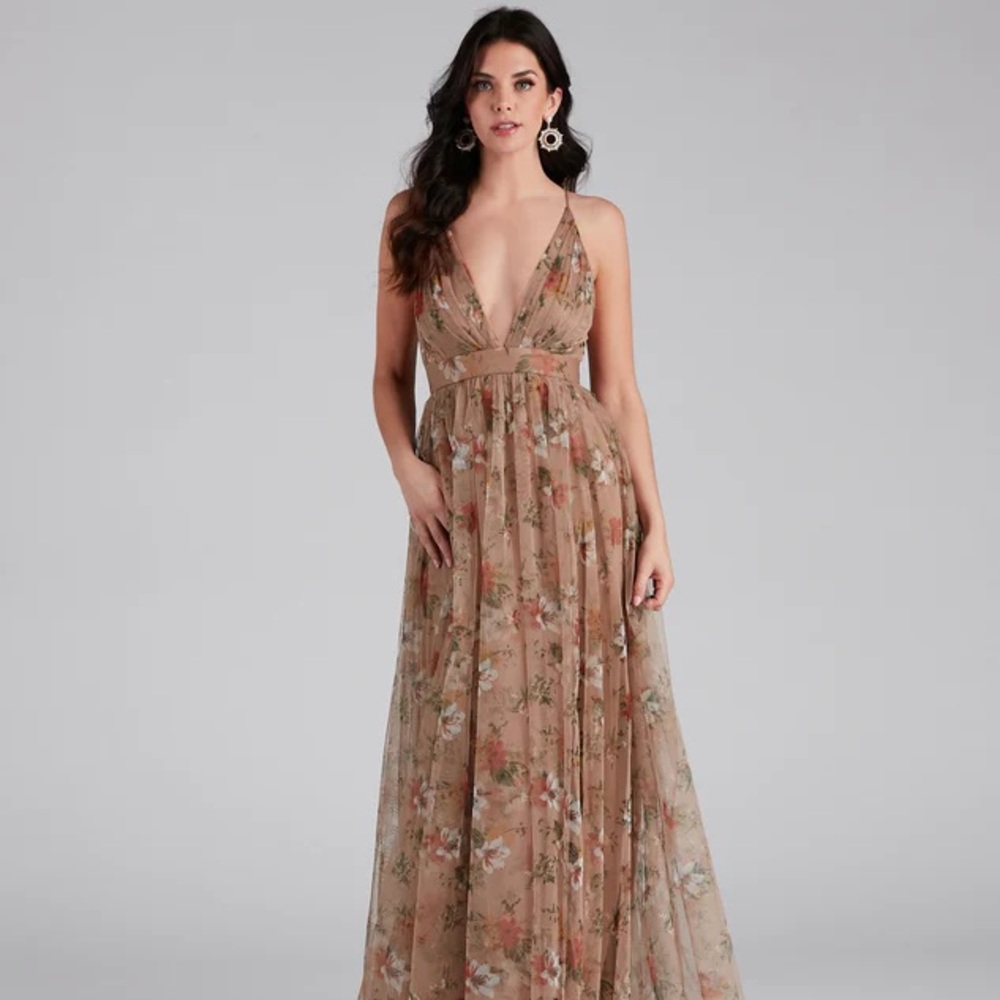 Windsor Daisy Pleated Tulle Formal Dress